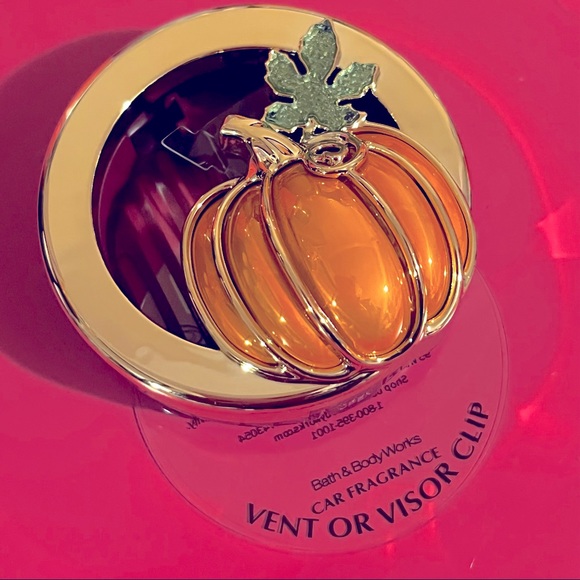 BBW Car Vent/Visor Clip - Picture 2 of 2